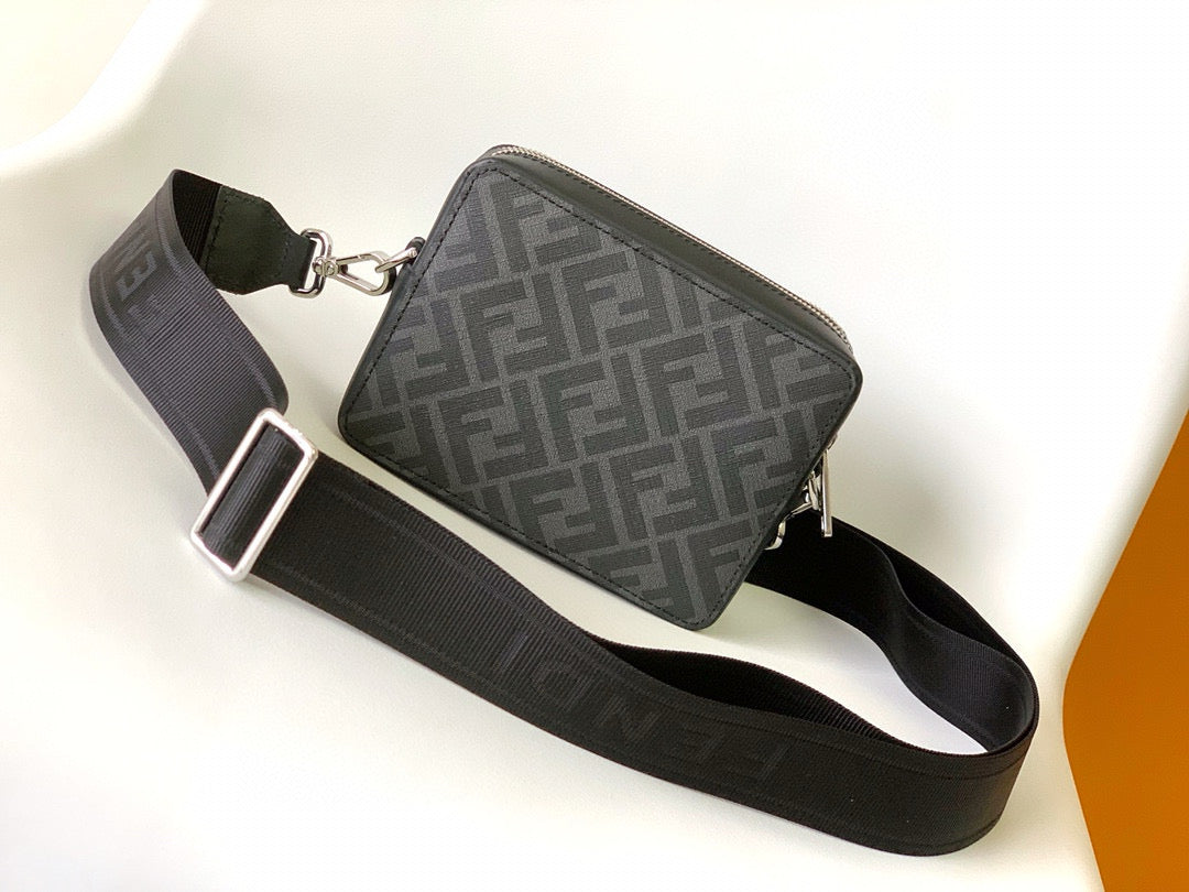 FEN MESSENGER BAG 17.5*6.5*14