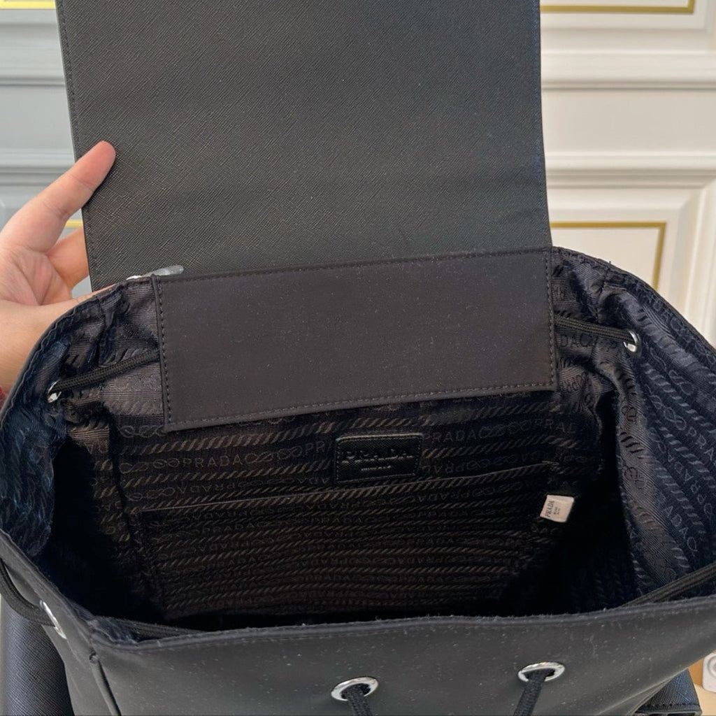 FRONT POCKET BACKPACK 42 IN BLACK CALFSKIN